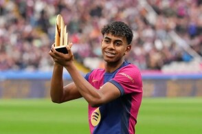 科尔：库里看起来棒极了 无论是移动还是节奏都很好（科尔盛赞库里状态极佳：移动灵活、节奏出众）