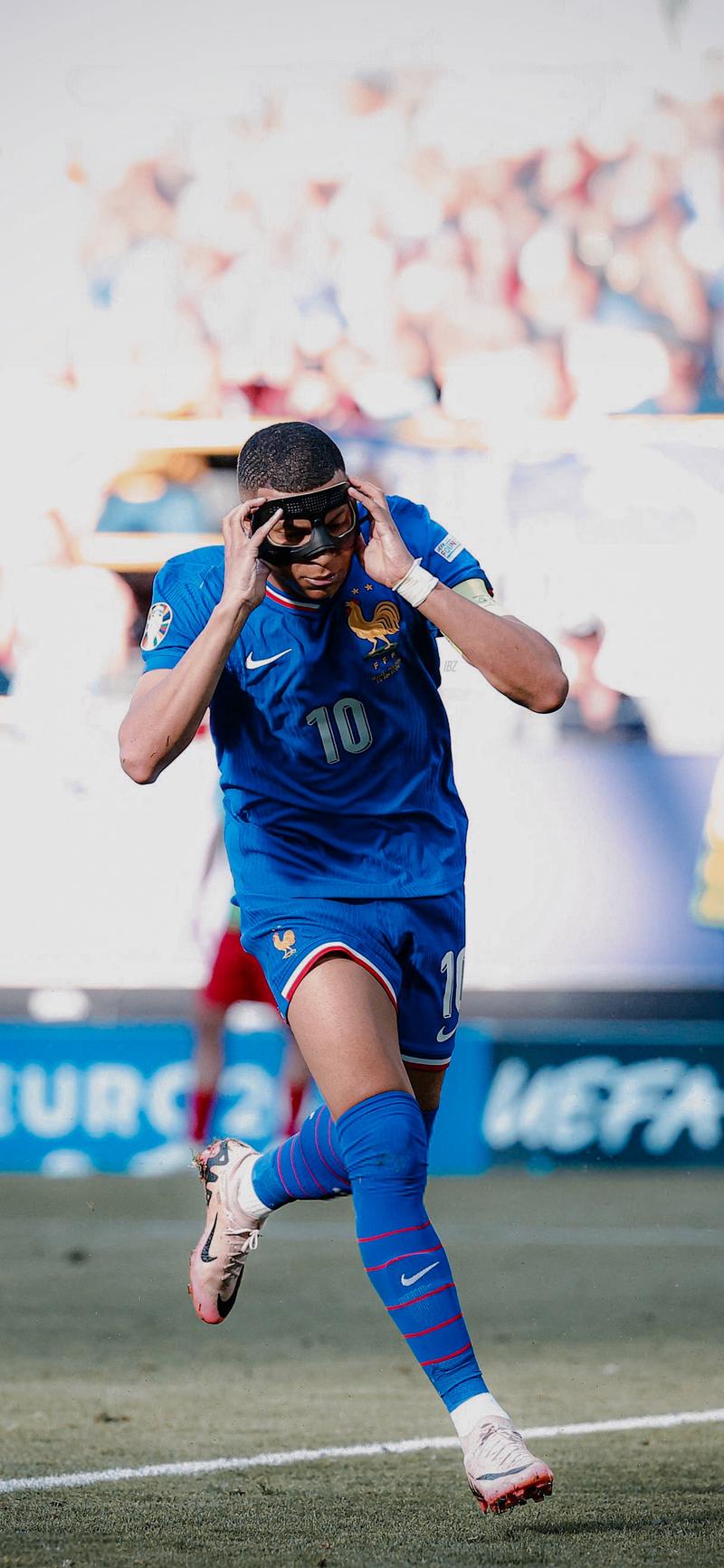 贾凯里尼：诺阿-朗是早期版本的我，尤文坎比亚索是后期的我（贾凯里尼：诺阿朗像我年轻时，尤文坎比亚索像我成熟期）