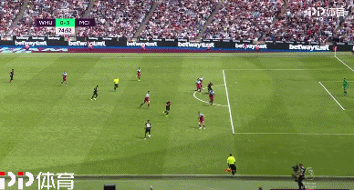 TA评2026世界杯百大球星：姆巴佩居首，梅西第8、C罗第25（TA评选2026年世界杯百大球星榜：姆巴佩第一，梅西第八，C罗第25位）