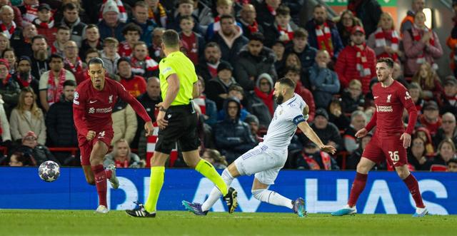 卡萨诺盛赞劳塔罗：他已经4年没去休假了，批评他的人真无知（卡萨诺力挺劳塔罗：四年未度假，批评者太无知）