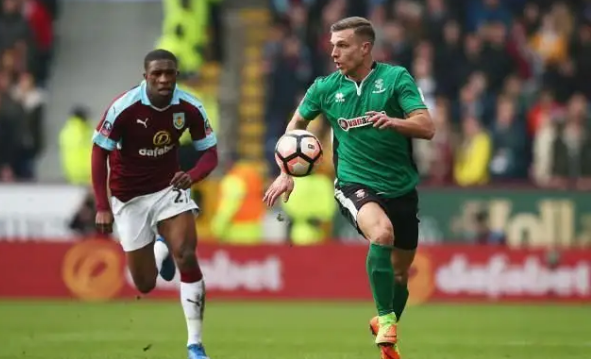 莫斯克拉：人们梦想赢得欧冠是正常的，但现在是11月赛季还长（莫斯克拉：想夺欧冠很正常，但现在才11月，赛季还很漫长）