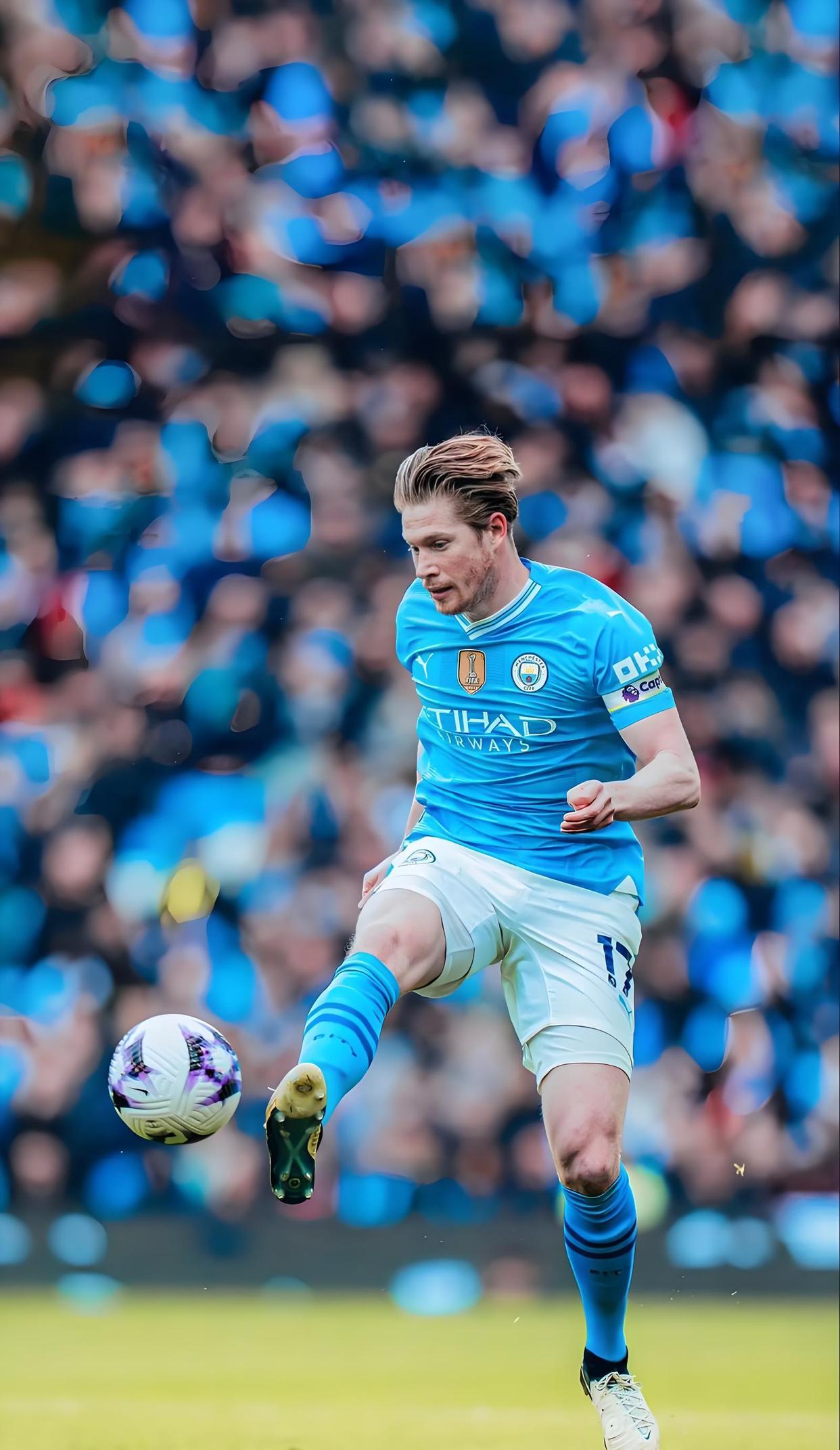 NBA球员专访：詹姆斯谈团队合作,（詹姆斯专访：谈球队协作之道）