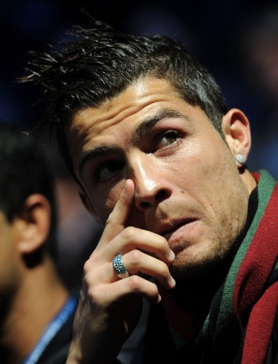 记者：杨希、向余望对阵韩国U22时大概率无法出场（记者：杨希、向余望出战韩国U22可能性不大）