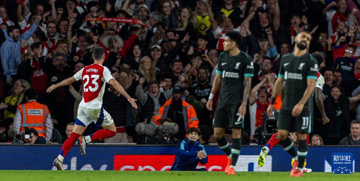 亚马尔被换下后不太高兴？弗里克打趣：下场我就让亚马尔替补（亚马尔被换下显不悦？弗里克笑称：下一场就让他坐板凳）