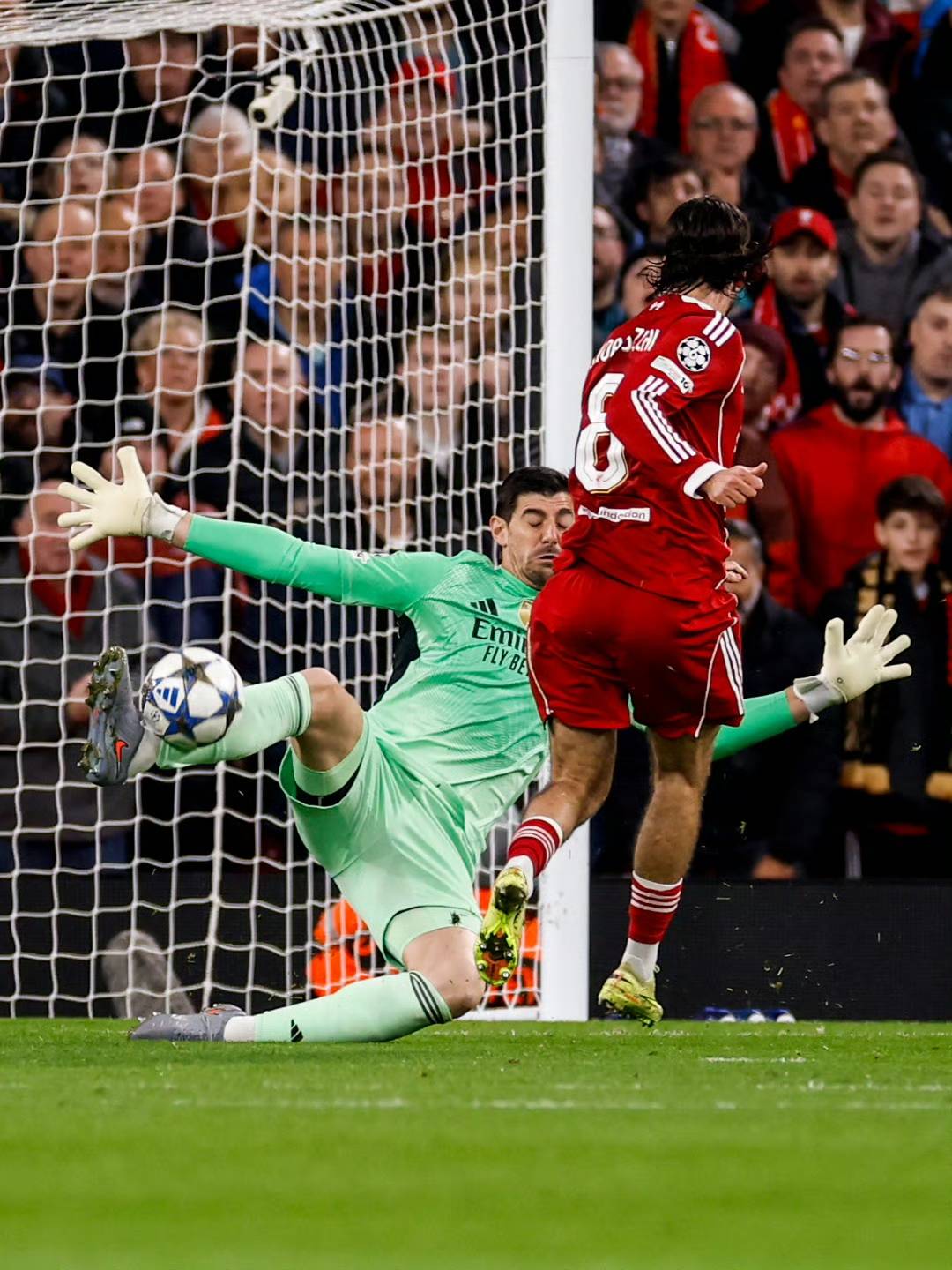 TBR：利物浦给伊萨克开超30万镑周薪，球员对这份报价很满意（TBR：利物浦拟向伊萨克开出30万镑以上周薪，球员对报价表示满意）